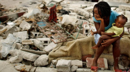 Haiti zasáhlo silné zemětřesení, z trosek vytaženy stovky mrtvých
