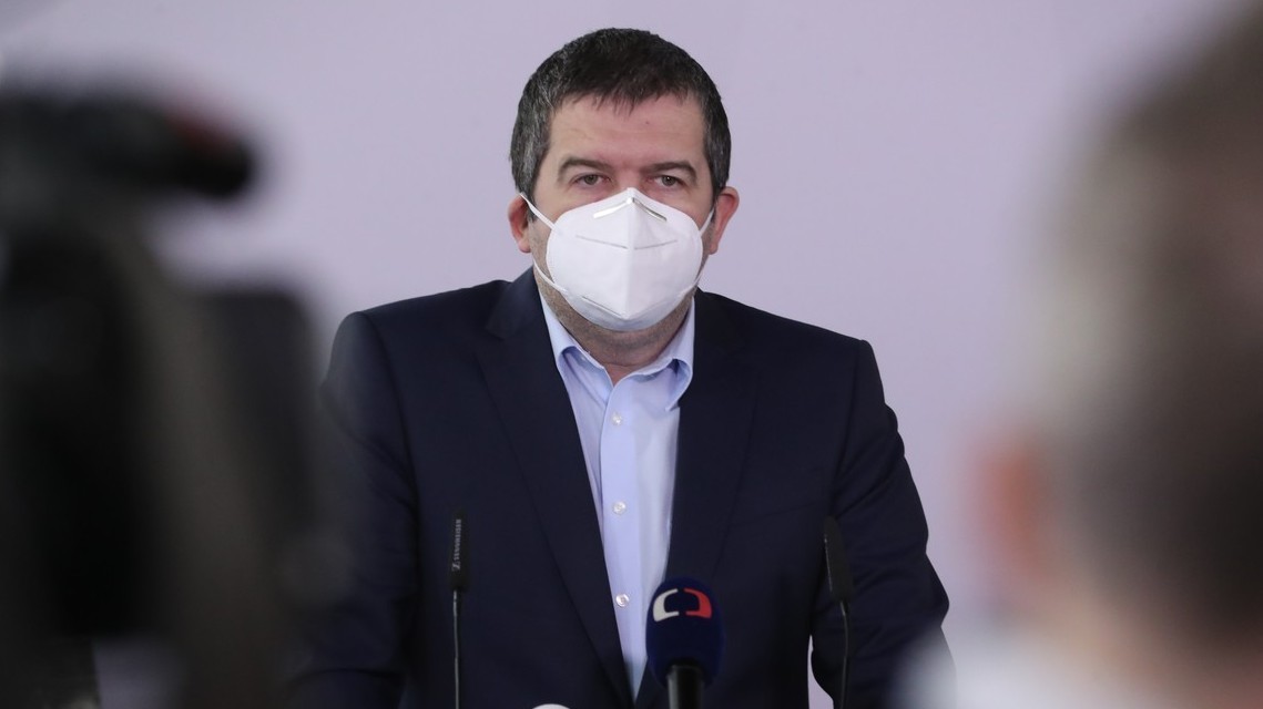 Hamáček bude s hejtmany jednat o integraci evakuovaných Afghánců