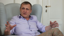 Bývalý zpravodajec popřel vinu v kauze vynesení odposlechů Janouška a Béma