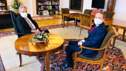 „Český agent“ Zeman chce ekonomickou diplomacii bez ideologií a studenoválečnictví