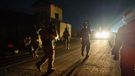 Afghánistán se probouzí do prvního rána po 20 letech bez amerických vojáků