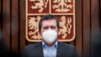 Hamáček vysvětloval neuskutečněnou cestu do Moskvy, svou výpověď odmítl komentovat