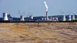 Polsko má platit pokutu za každý den provozu dolu Turów, polská vláda těžbu přesto neukončí