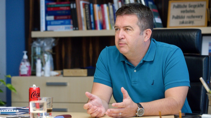 Ministerstvo vnitra musí zaplatit pokutu 800 tisíc za nákup zbraní bez tendru