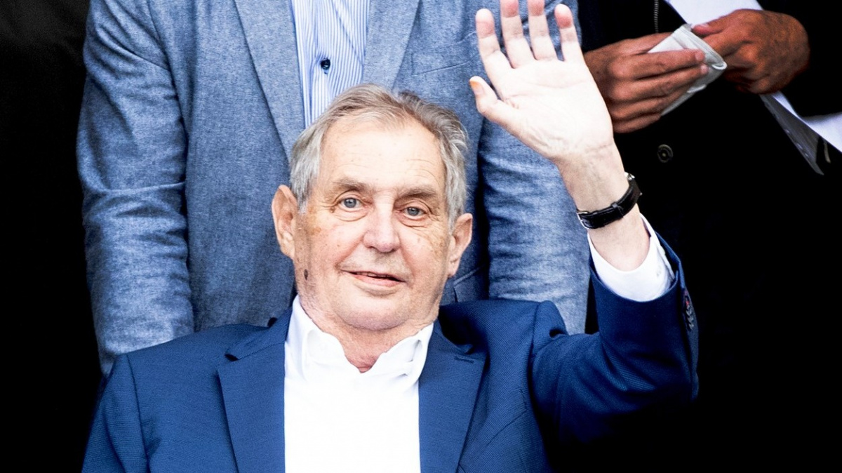 Zemana v pondělí navštívil lékař. Prezident řeší 28. říjen, v pátek se chystá k volbám, oznámil Hrad