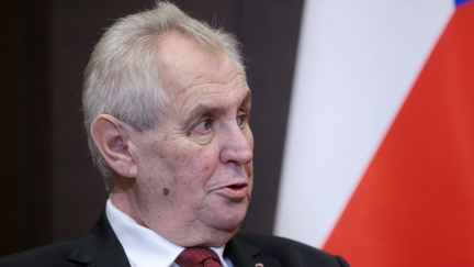 Aktualizováno: Senátní komise bude jednat kvůli nemocnému Zemanovi a jeho pravomocem
