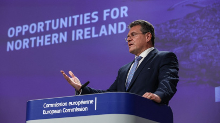 EU nabízí Británii, že upustí od některých kontrol zboží mířícího do Severního Irska