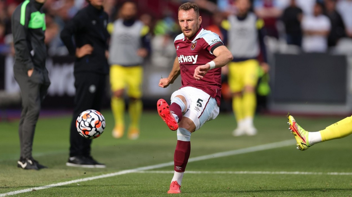 Upřímnost, o niž nikdo nestál. Coufal ve snaze zaujmout zbytečně rozzuřil fanoušky Slavie