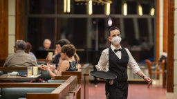 Restaurace ode dneška musí kontrolovat bezinfekčnost hostů. Platnost testů se zkracuje