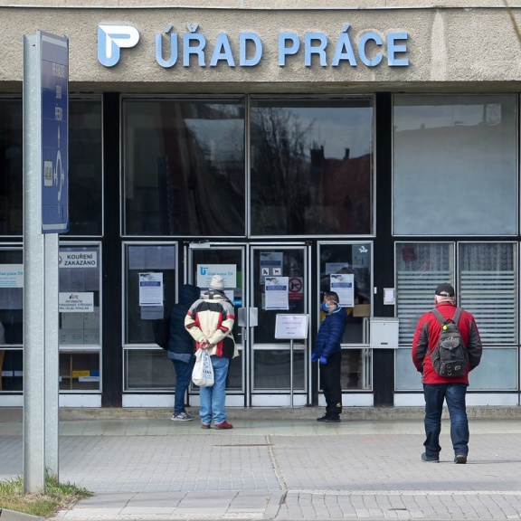 Nezaměstnanost v Evropské unii v září klesla na 6,7 procenta, nejnižší je v Česku