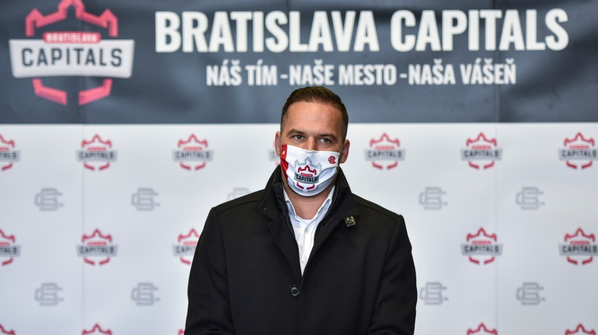 Bývalý hokejista a hokejový manažer Dušan Pašek spáchal sebevraždu - jako jeho otec