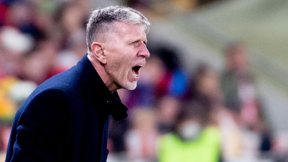 Trenér nároďáku Šilhavý má koronavirus - byť je očkovaný a nemoc prodělal