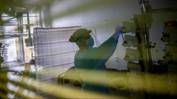 V neděli přibylo 5650 případů covidu. Testují se žáci i neočkovaní zdravotníci