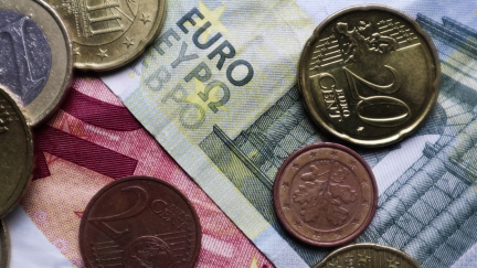 Inflace v eurozóně je nejvýše od vzniku eura, vystoupila na na 4,9 procent