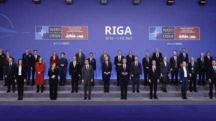 Nepřekročte na Ukrajině „červenou čáru“, varoval dnes Putin NATO