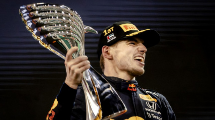 Finále, jak má být: Verstappen si titul mistra světa F1 vyjel v posledním kole