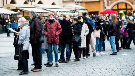 Covid má v Česku více než 35 tisíc obětí. Ve čtvrtek přibylo 9488 nakažených