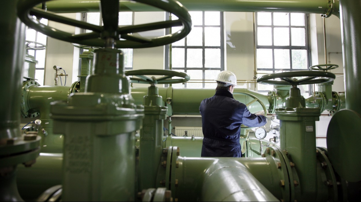 Z plynovodu Jamal v Německu dnes přestal proudit ruský plyn