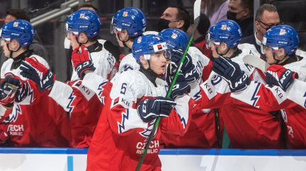Kvůli neukázněným Rusům se čeští hokejoví junioři vrátí domů později