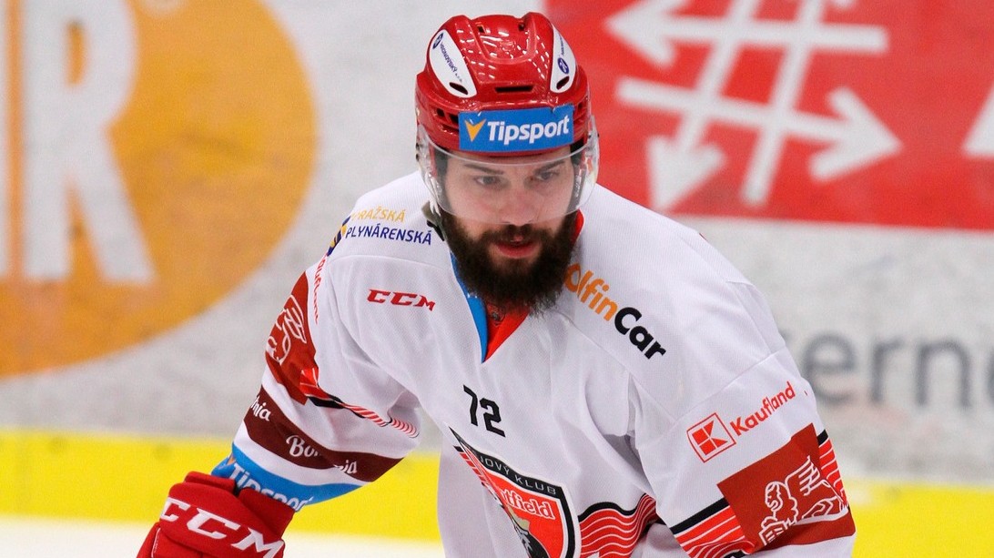 Disciplinárka potvrdila Jankovi trest za tvrdý zákrok, hokejista uhádal jediný zápas