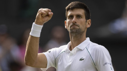 Djoković uspěl s odvoláním, ale pořád ještě nemá vyhráno