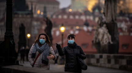 V sobotu přibylo 9210 případů covidu, jde o nejvíc za víkendový den od začátku prosince
