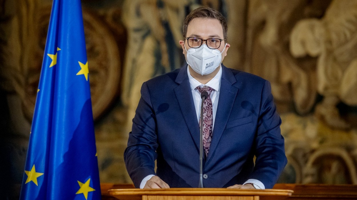 Krizový štáb ministerstva zahraničí bude dnes řešit ochranu pracovníků kyjevské ambasády