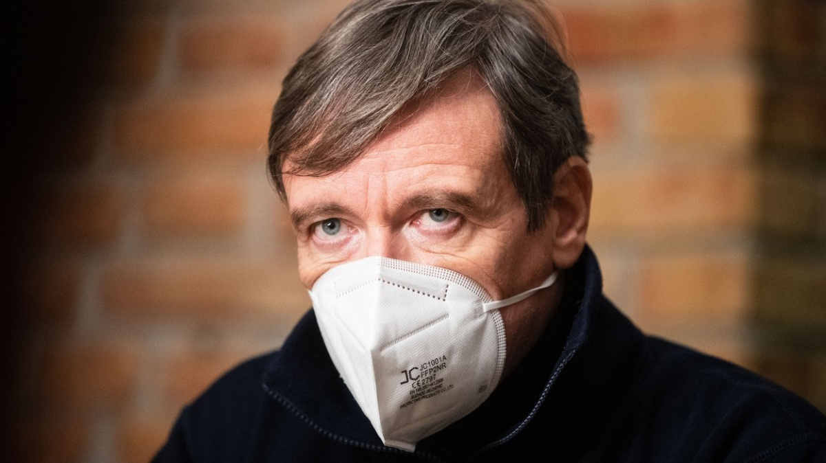 Rath kritizoval medializaci a politizaci svého procesu. Soud jeho stížnost odmítl