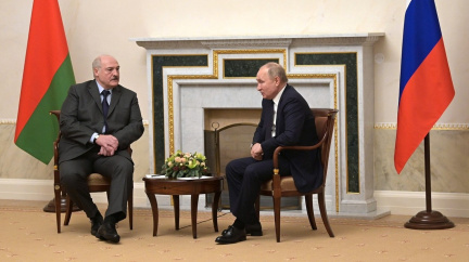 Putin s Lukašenkem hovořili o Ukrajině. V Bělorusku jsou na cvičení ruští vojáci