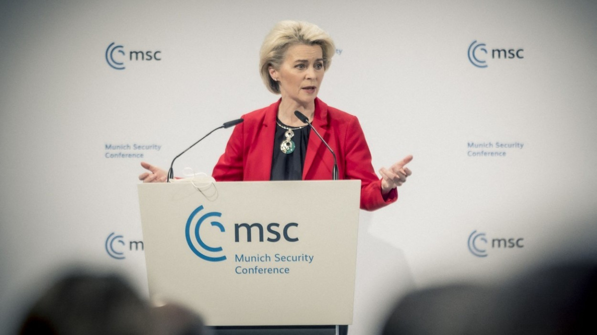 Sankce v případě útoku na Ukrajinu? Rusko by bylo odstřižené od finančních trhů, řekla šéfka EK