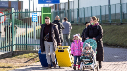 Česko je připravené pomoci uprchlíkům a prodloužit pobyt Ukrajincům, řekl Rakušan