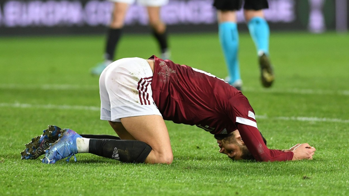 Evropská konferenční liga: Konečná pro Spartu, Slavia v osmifinále