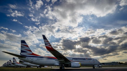 Poslední krok v leteckém provozu: Od půlnoci Česko uzavře vzdušný prostor pro ruská letadla