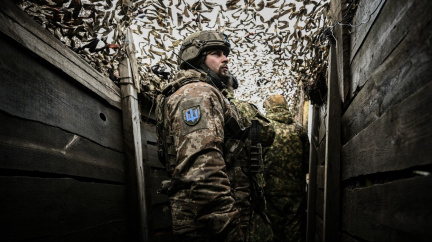 Aktualizováno: Šestý den války na Ukrajině. Vrátíme se živí, ujišťují ukrajinští vojáci