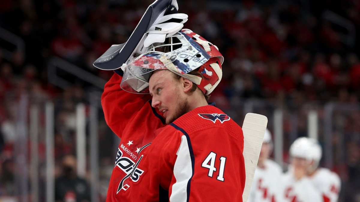 NHL: Vaněček má nulu, Vejmelka vychytal lídra a Pastrňák dvakrát skóroval