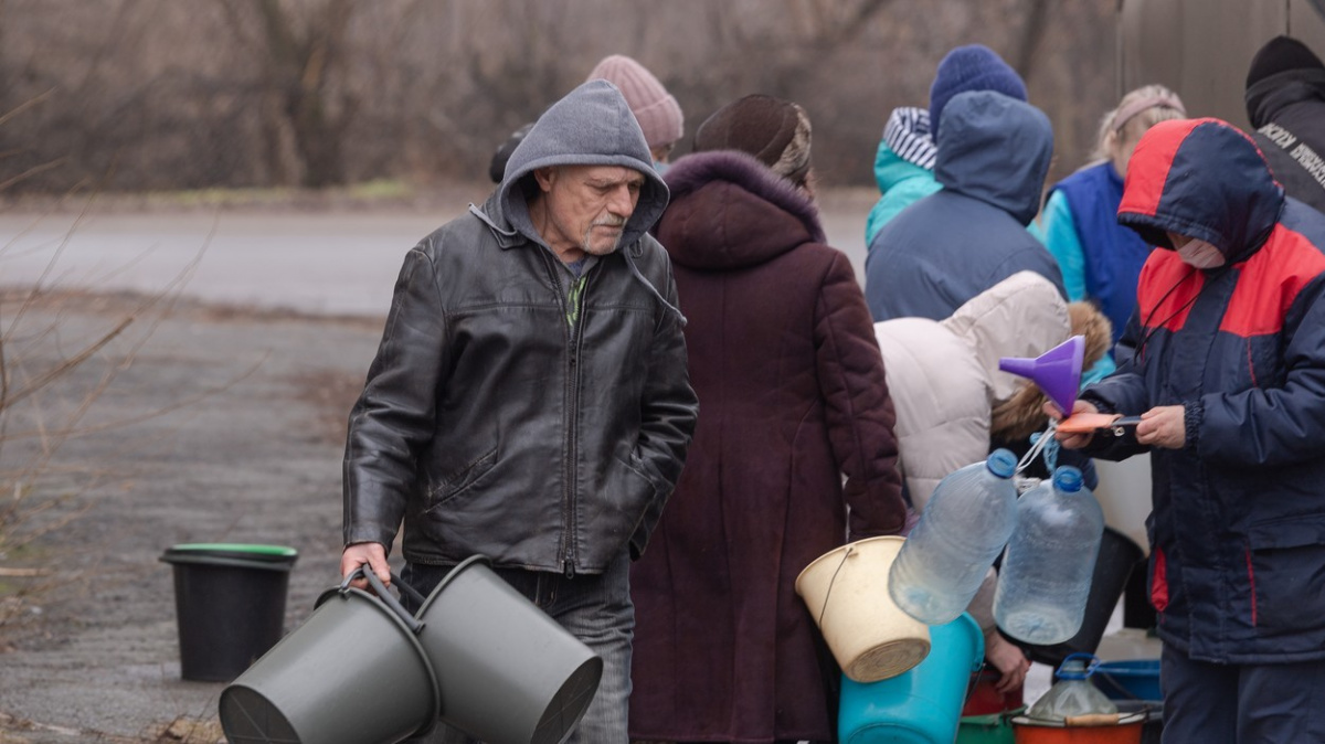 Válka na Ukrajině, 10. den: Rusko nedodrželo příměří v Mariupolu, obsadilo psychiatrickou léčebnu u Kyjeva
