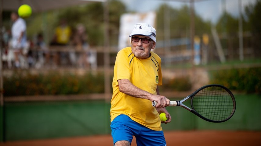 Doufám, že se dožiju stovky, doufá nejstarší tenista světa žijící v Charkově