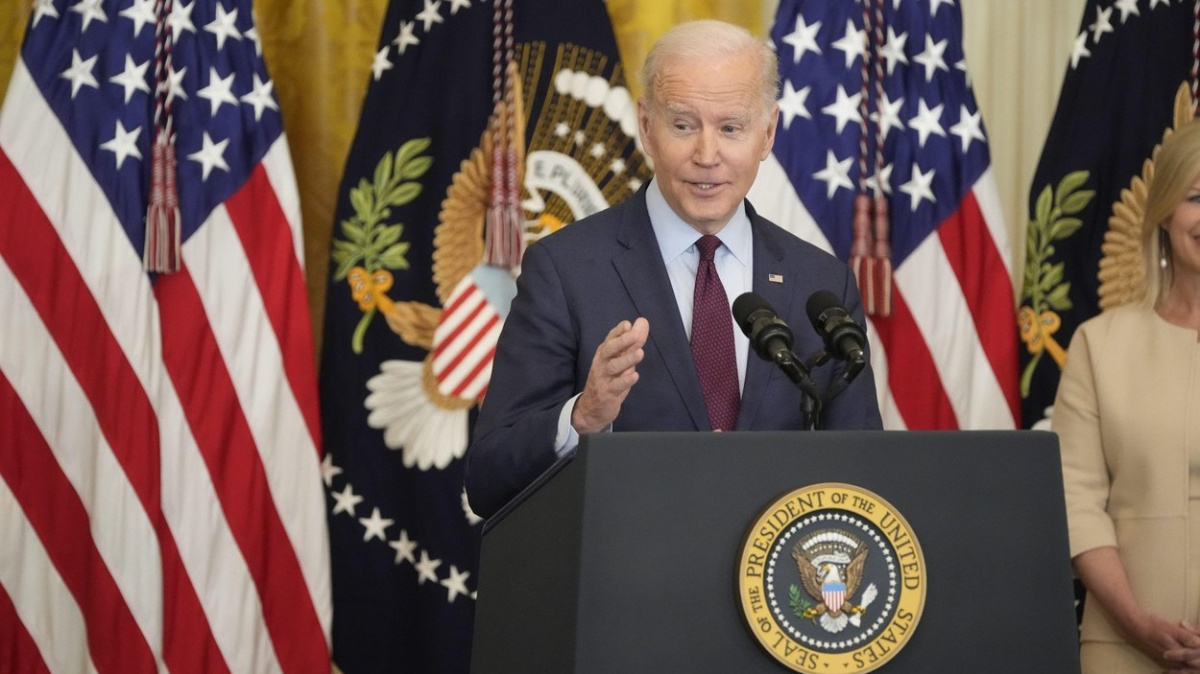 Ropa zdražuje. Biden oznámil, že USA zakazují dovoz ropy, plynu a uhlí z Ruska