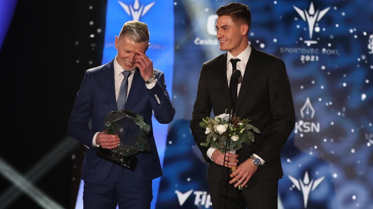 V nominaci fotbalistů na semifinále play-off o MS proti Švédsku nechybí klíčový útočník Schick