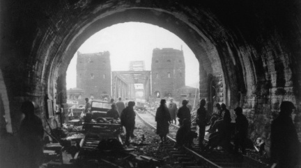 Slavný most se zřítil deset dní poté, co jej dobyli Spojenci