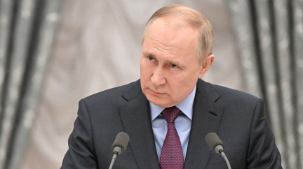 Putin podepsal dekret, který omezuje vydávání víz pro „nikoliv přátelské“ země