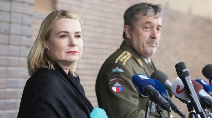 Česko asi dodalo Ukrajině tanky a bojová vozidla. Ministerstvo pomoc nespecifikovalo