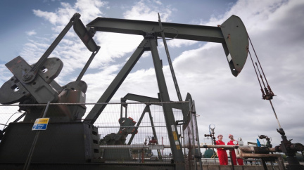 Ropa znovu zdražuje. Příčinou je výpadek suroviny z Libye