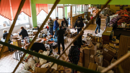 Na Ukrajině pomáhá i Český červený kříž, posílá sem zdravotnické potřeby