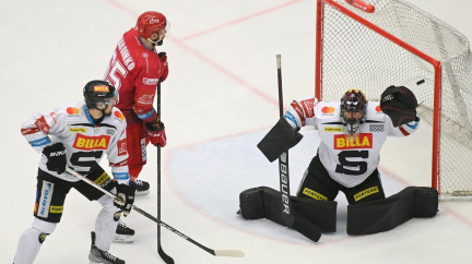 Nejvíce gólů za 10 let: Třinec porazil Spartu a ve finálové sérii vede 3:2