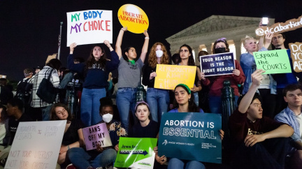 Nejvyšší soud USA chystá návrh zrušení práva na potrat, naznačuje uniklý dokument