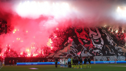 Kvůli chování fanoušků zavře Slavia v příštím evropském duelu část hlediště a zaplatí pokutu