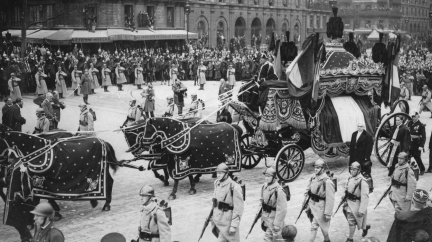Vražda francouzského prezidenta byla trestem za pasivitu vůči bolševikům