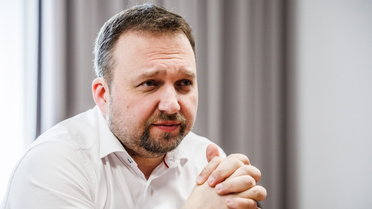 Kvůli inflaci se od září mimořádně zvednou důchody, starobní poroste asi o 700 korun