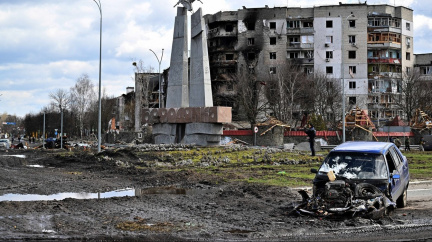 V hromadném hrobě u Kyjeva se našlo tělo českého občana